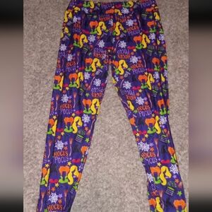 Women's Hocus Pocus Leggings Size TC2 Multicolor Halloween Movies Classics...